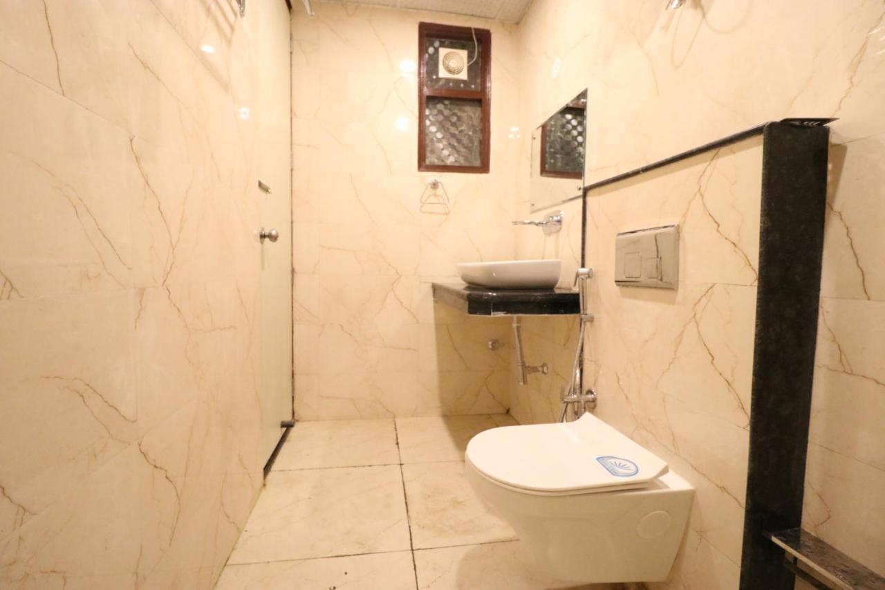 Hotel Tela Suite Plaza New Delhi Exterior foto