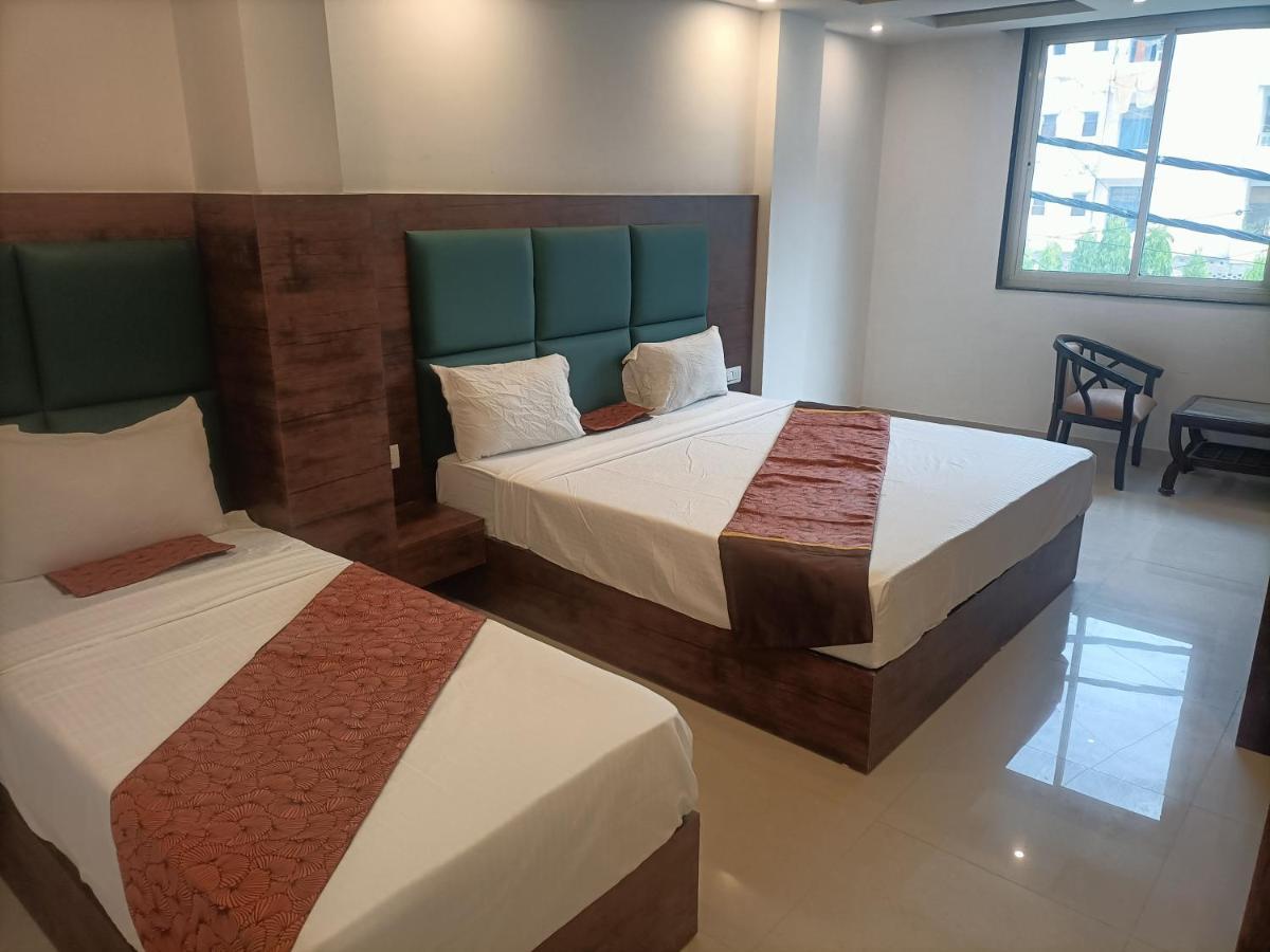 Hotel Tela Suite Plaza New Delhi Exterior foto