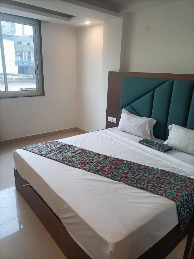 Hotel Tela Suite Plaza New Delhi Exterior foto