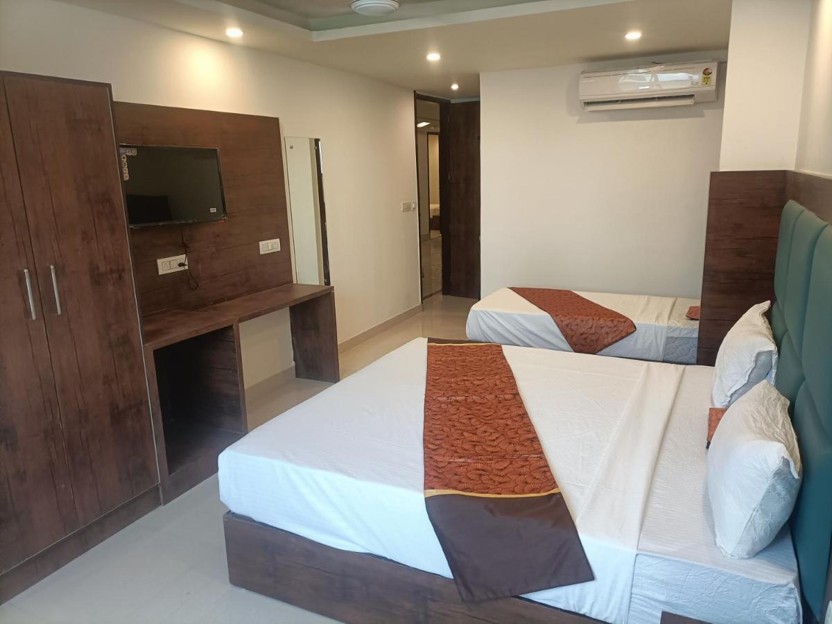 Hotel Tela Suite Plaza New Delhi Exterior foto