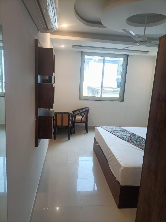 Hotel Tela Suite Plaza New Delhi Exterior foto