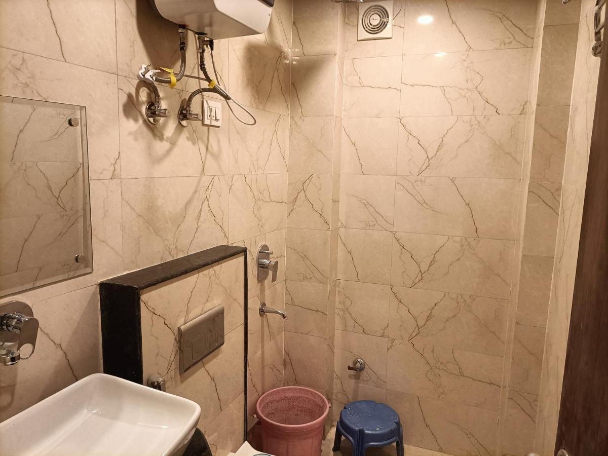 Hotel Tela Suite Plaza New Delhi Exterior foto